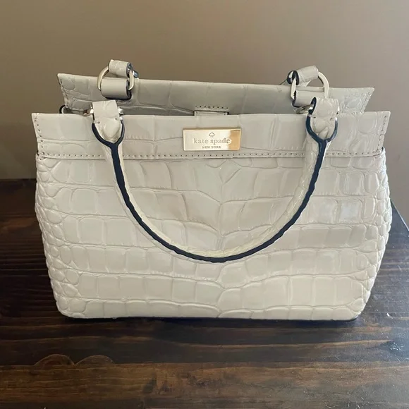 Kate Spade Ivory Croc-Embossed Women's Bag 💯 Leather. - Picture 1 of 10